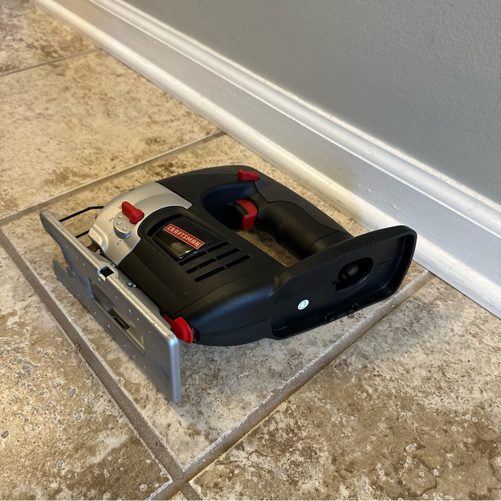 Craftsman 19.2v Cordless Orbital Jig Saw - Tool Only - Picture 4 of 8
